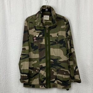 Ashley by 26 International Camouflage Jacket w/Embroidered Flowers sz Large